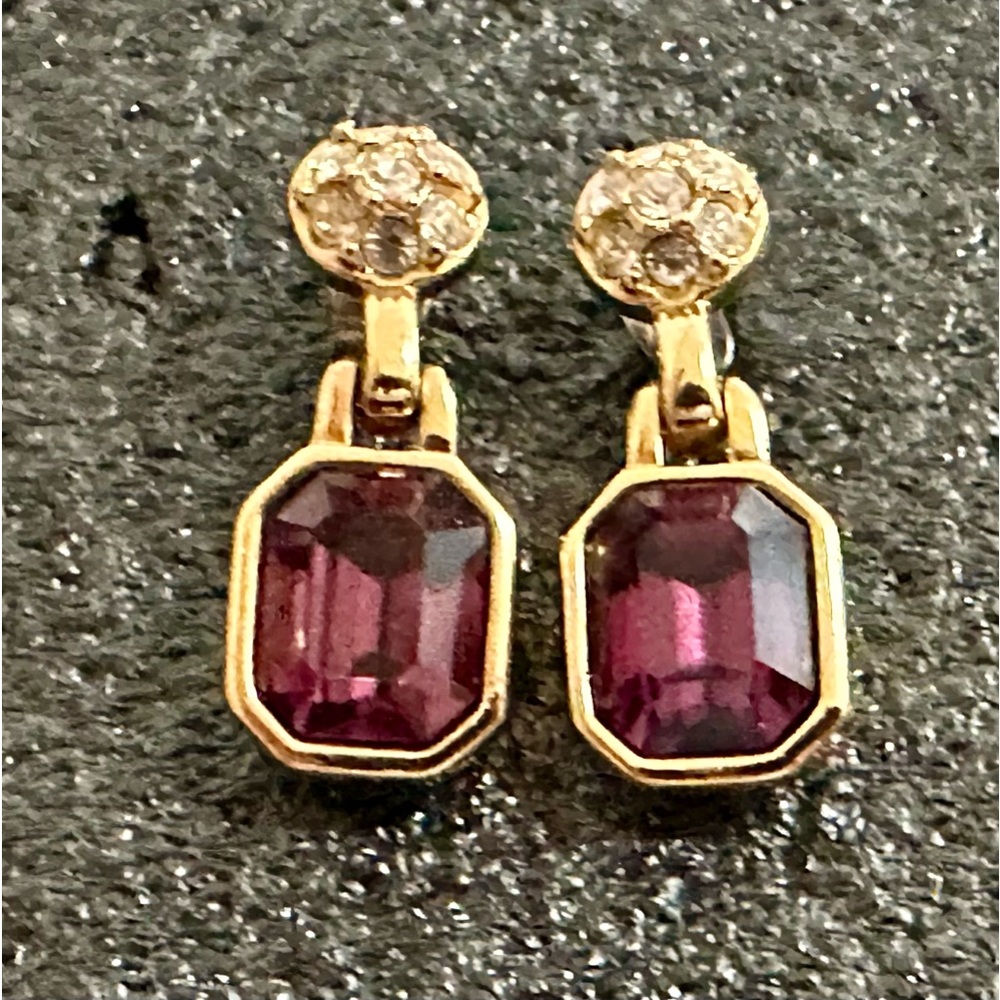 Swan Signed Swarovski Whit Purple Gold Tone Pierced Post Drop Earrings 1"x.5"